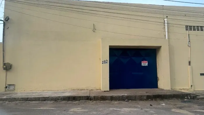Galpão 650m² Próx. CEASA / 4º Anel - O M² Mais Barato da Região!