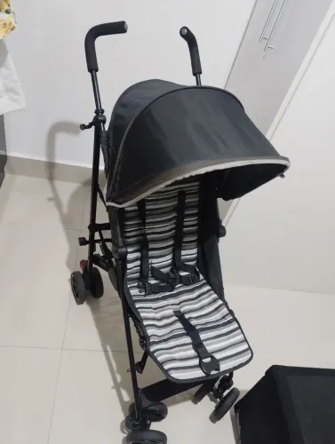 Carrinho de passeio tipo guarda chuva
