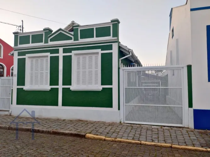 Casa com piscina em São Francisco do Sul