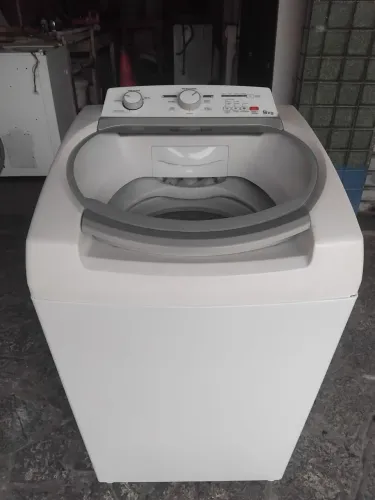 Oportunidade única máquina de lavar Brastemp 9kg garantia total de três meses