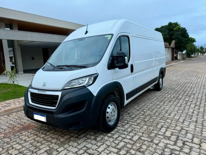 Peugeot Boxer Furgão 2.2 Turbo Diesel 2023