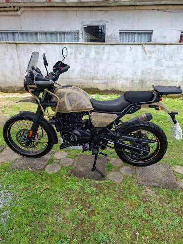 Vendo Himalayan 411