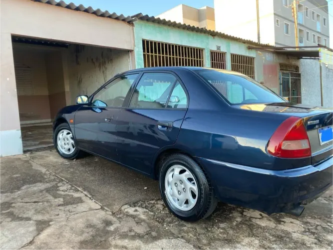 Mitsubishi Lancer GLX 1997