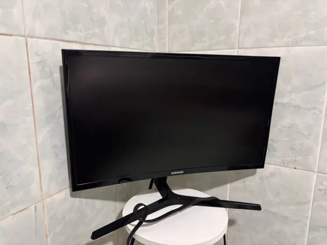 Monitor curvo Samsung 27p