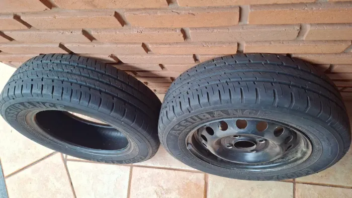 Pneus e Roda Aro 13