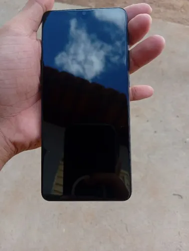 Samsung A31 