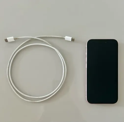 iPhone 15 256GB