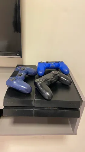 Vendo Ps4 novo