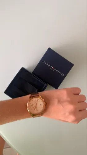 Relógio rose Vivara X Tommy