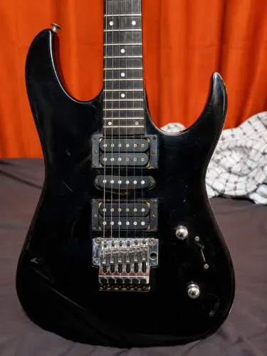 Guitarra Memphis MG-100 by Tagima HSH