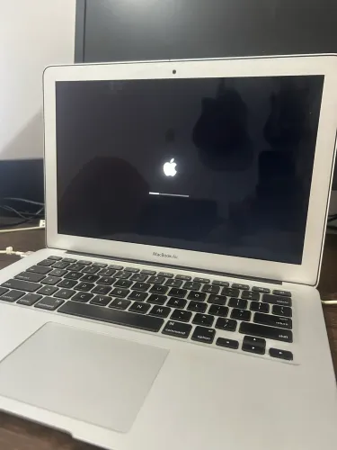 MacBook Air 13" 2014 /Intel Core i7 / 8 GB RAM / Carregador Original