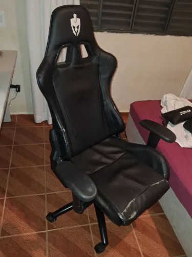 Cadeira gamer evolut
