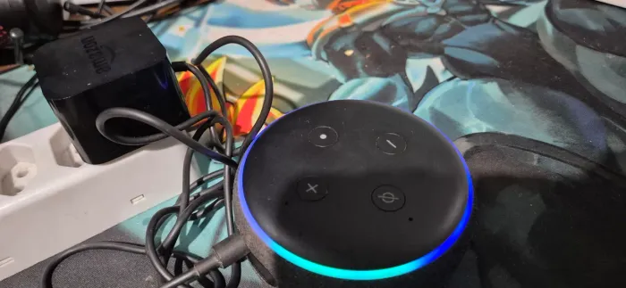 Smart Speaker Amazon Echo Dot 3ª Geração na cor Preta.