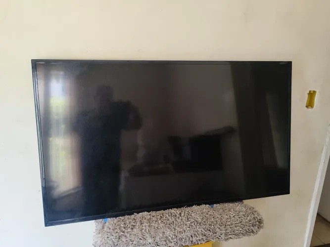 Leia o anúncio todo: Tv Samsung 50" Smart TV Full HD F5500 Série 5