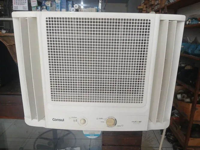 Ar-Condicionado Consul 10.000 BTUs 220V - Funcionando Perfeitamente