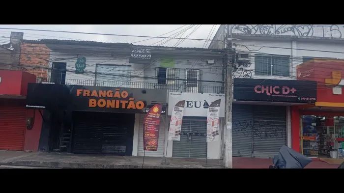 prédio comercial