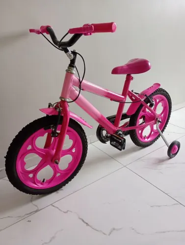 Bicicleta infantil feminina