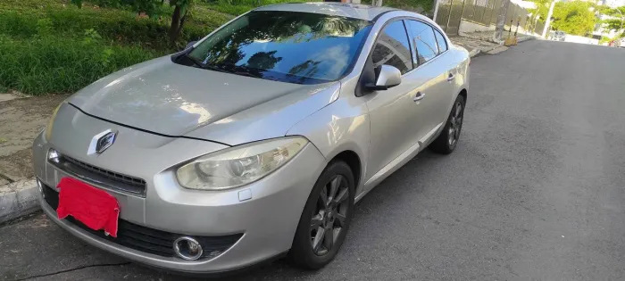 Renault Fluence Sedan Privilège 2.0 16V Flex AUT 2014