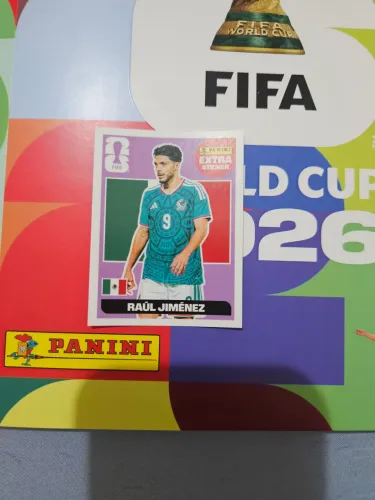 Raúl Jiménez extra sticker lilás