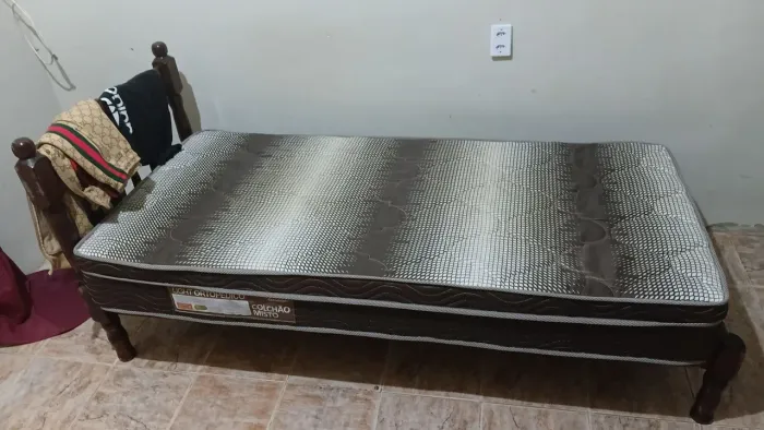 Cama e colchão
