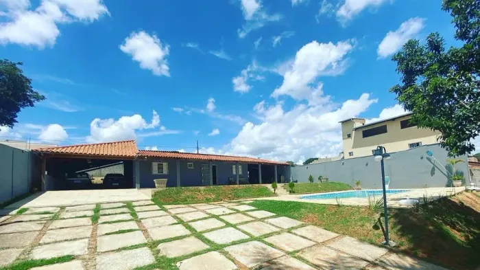 Sito Esmeraldas com Piscina