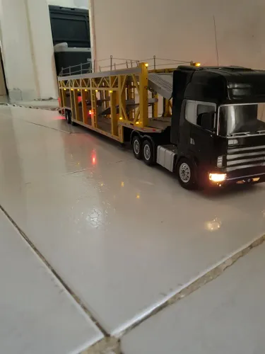 Carreta cegonheira controle remoto 
