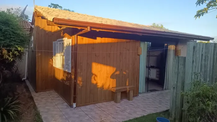 Casa de madeira para retirar desmanchar 