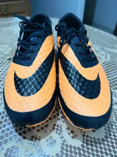 Chuteira NIKE ( TM 41 ) society