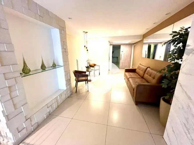 Apresentando uma oportunidade de moradia única e exclusiva no coração de Icaraí, este apar