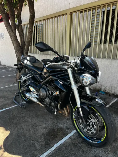 Triumph street triple 765 S