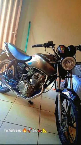 Vende-se moto Honda CG FAN 125 4 mm no álcool em dias. ESCUTO PROPOSTAS.