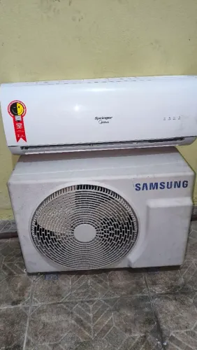 Ar condicionado 9.000btus semi novo