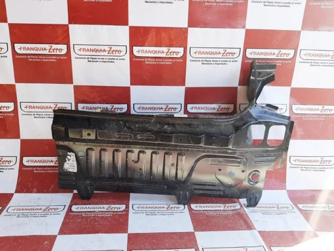 Pedaço painel traseiro Fiat Argo