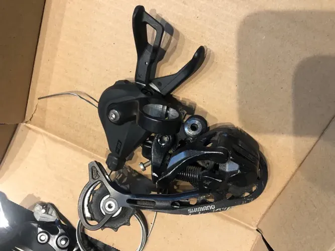 Passador e câmbio 10v Shimano