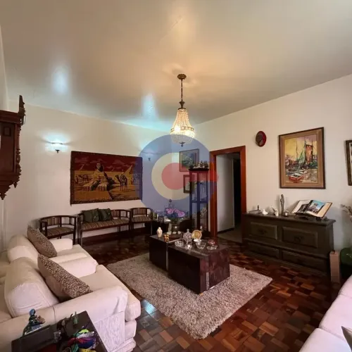 Casa de 04 dormitórios no Centro de Rio Claro - Imperdível oportunidade de compra!
