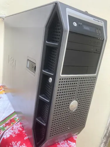 Dell PowerEdge T300 Xeon X3323 4GB PERC6 Dual Gigabit