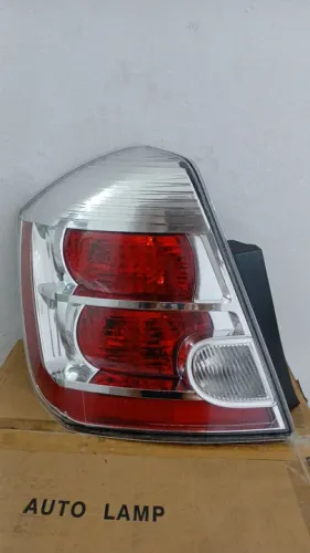 Lanterna Nissan Sentra 2007 ate 2009 Bicolor Esquerdo marca Depo 