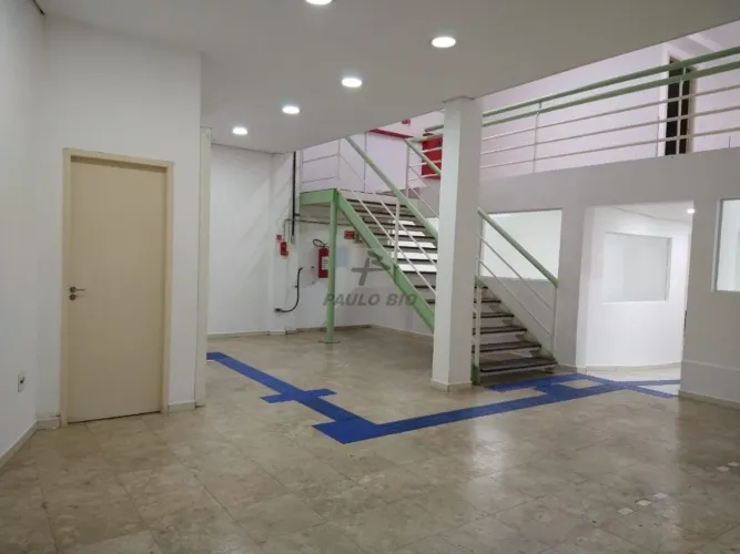 Prédio Comercial para Venda ou Locação no Bairro Vila Marina em Santo André - SP.