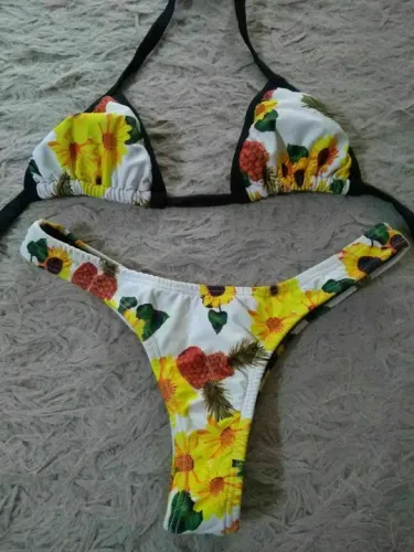Biquíni de Lycra.