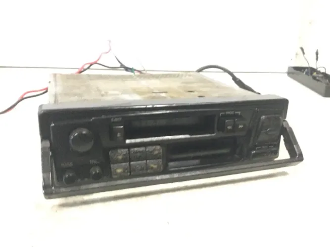 Rádio de carro tojo