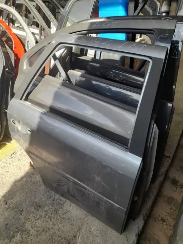 Porta do Gol G4 traseira direita