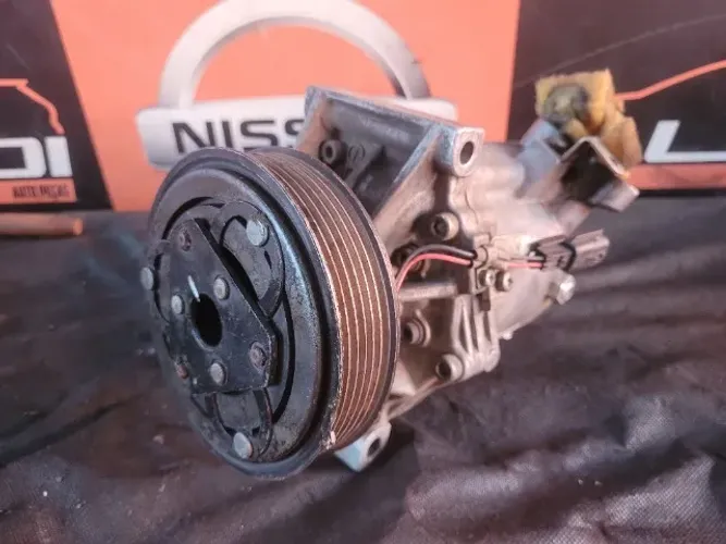 Compressor do Ar-Condicionado Renault Fluence 2.0 2012 a 2017  *R