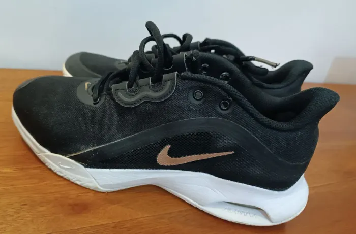 Tênis Nike Feminino Air Max Volley