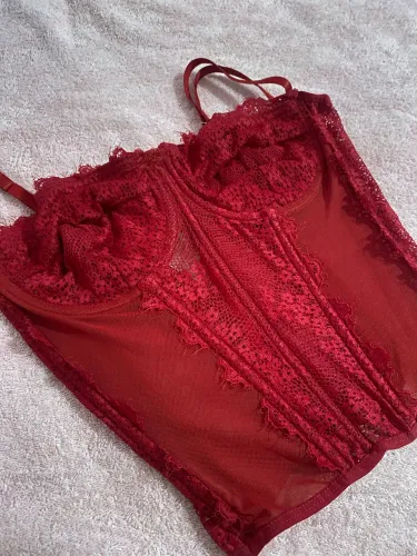 Corset cereja M/G NOVO
