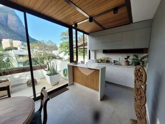 Cobertura com 4 quartos, 2 suítes à venda, 321 m² por R$ 2.900.000 - Barra da Tijuca - Rio