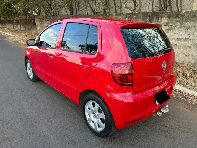 Fox 2011 1.0 vermelho flex completo faço 29800 à vista lei o anúncio