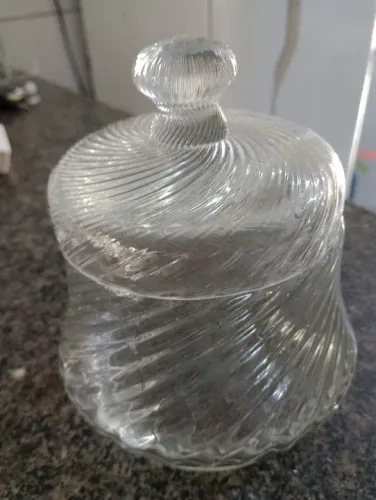 Boboniere pote de vidro para guardar doces 