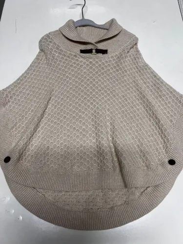 Casaco e Poncho de tricot bege importado semi novo 