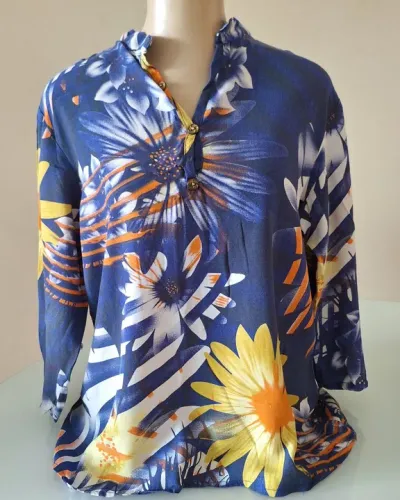 Blusa feminina manga 3/4 floral azul