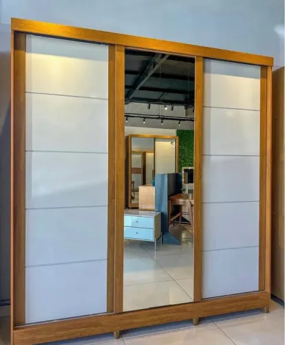 Guarda-Roupa de 3 Portas com Espelho 2,21 de Largura